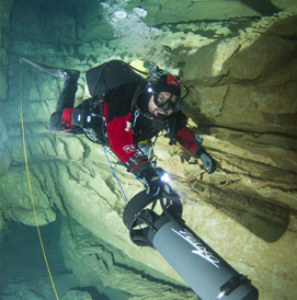 technical cave diving, france